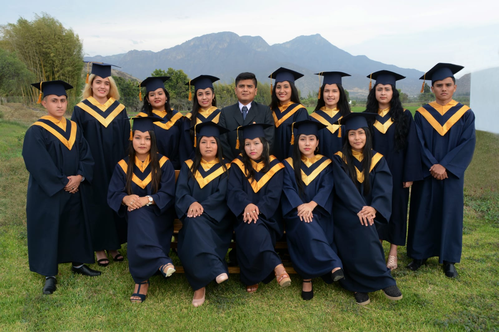 Promoción APSTI 2019-2021 preparativos para graduación