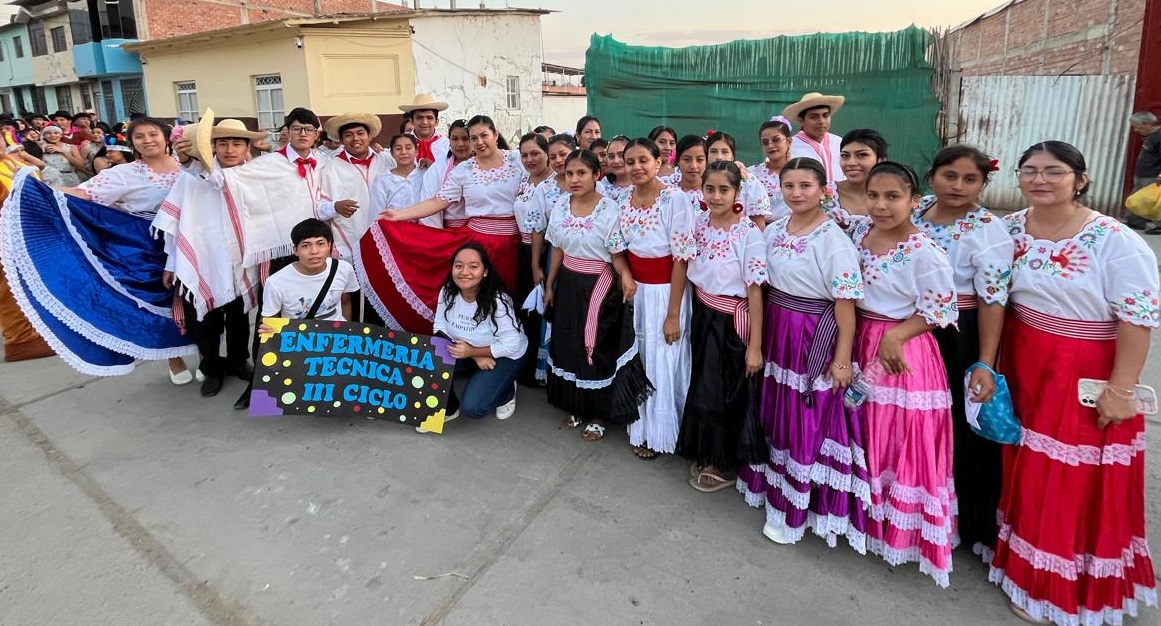 Pasacalle por el bicentenario de Chongoyape